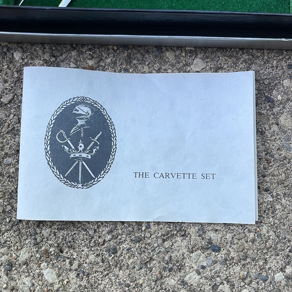 Two piece carvette carving set With walnut handles - Picture 2 of 4